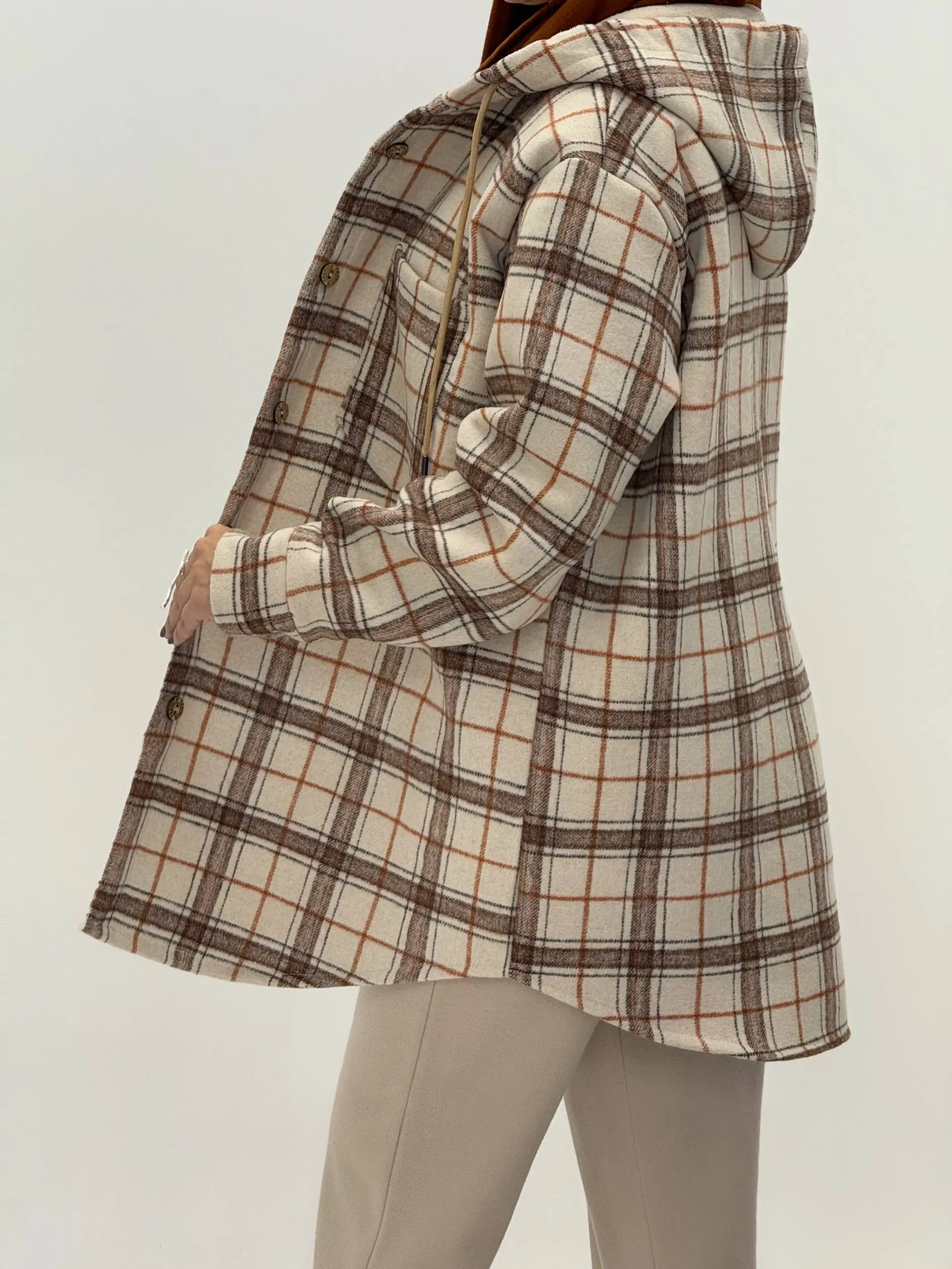 3675-شکت کلاهدار نسکافه